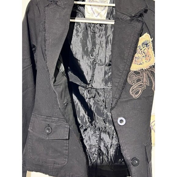 Love Stitch Woman’s Black Jean Jacket Blazer Size Small Embroidered Raw Hem NWT - Picture 12 of 12